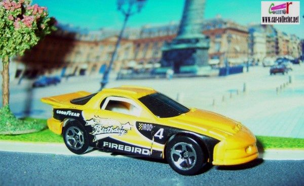 iroc-pontiac-firebird-5-pack-b-day-2003