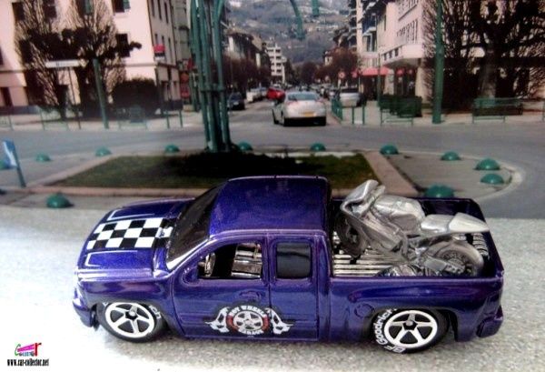 2007-chevy-silverado-pneus-bf-goodrich-chevrolet-silverado-pick-up-garage-series-hot-wheels