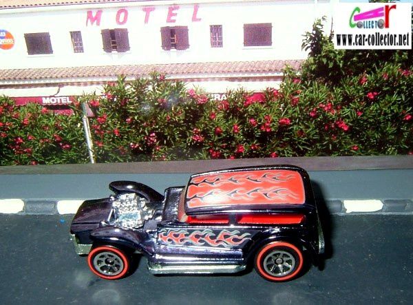 the-demon-prowler-32-ford-sedan-lil-coffin-serie-classics-hot-wheels-2007-proximite-motel