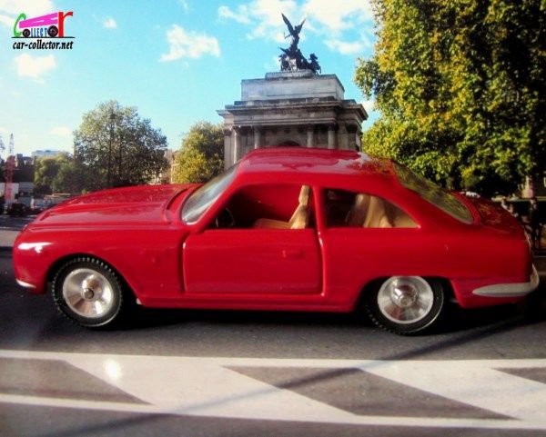 alfa-romeo-2600-peinture-rouge-1963-reedition-serie-100-solido-1-43