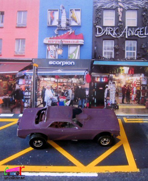top-eliminator-plum-plymouth-barracuda-funny-car-prune-hot-wheels-made-in-france