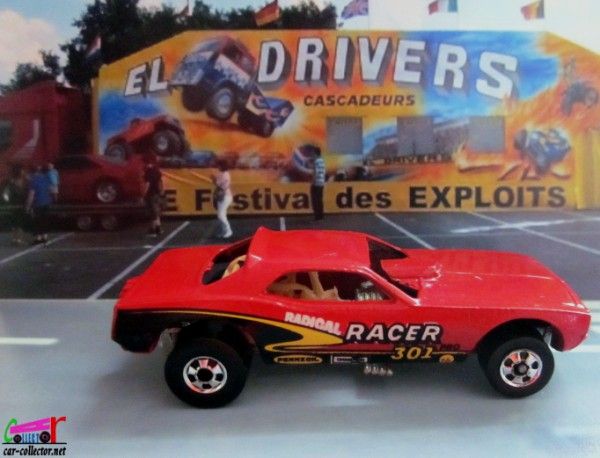 top-eliminator-red-plymouth-barracuda-funny-car-radical-racer-301-hot-wheels-1-64