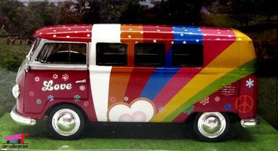 vw-combi-t1-woodstock-1969-norev-1-43-hippies-love-and-peace