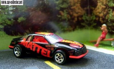 thunderbird-stocker-velocitor-hot-wheels