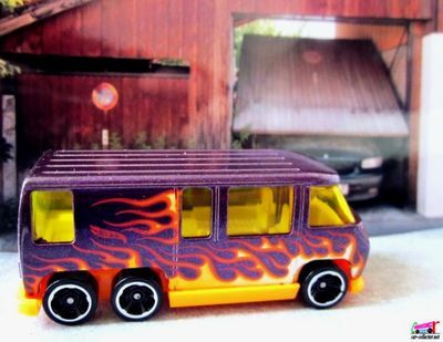 gmc-motorhome-heat-fleet-hot-wheels-2012