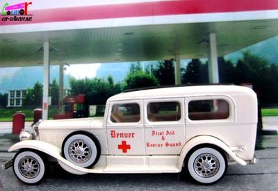 cadillac-v15-1931-ambulance-denver-solido-age-d-or