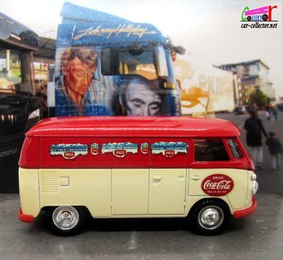 vw-combi-transporter-coca-cola-ice-gold-delicious-solido-1-43