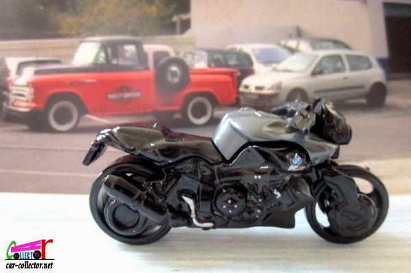 moto-bmw-k-1300-r-hot-wheels