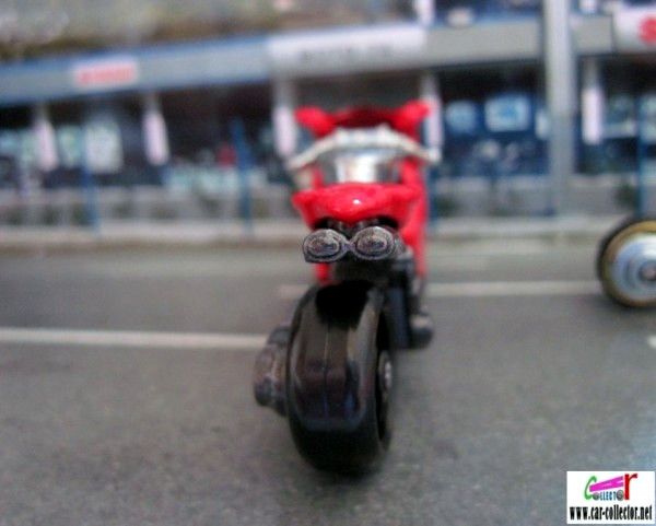moto-ducati-1098r-rouge-hw-premiere-hot-wheels