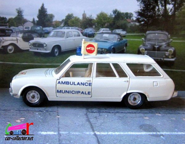 PEUGEOT 504 BREAK AMBULANCE MUNICIPALE SOLIDO 1/43. - car