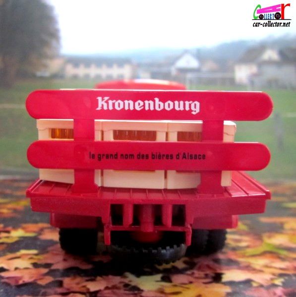 berliet-gak-brasseur-kronenbourg-biere-alsace-tonneaux-casiers-bouteilles-norev-hors-serie