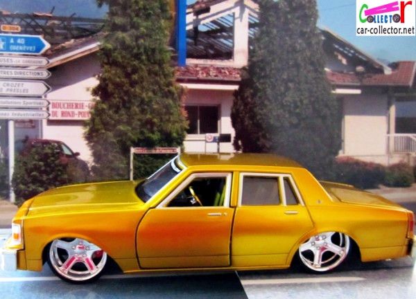 chevrolet-caprice-tuning-1987-custom-shop-maisto-1-26
