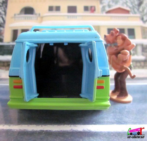 scooby-doo-the-mystery-machine-dessin-anime-corgi-1-36