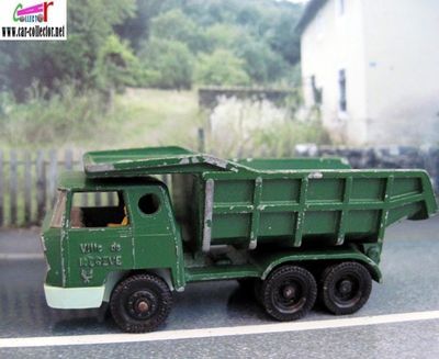 camion-bernard-benne-chantier-ville-de-megeve-majorette-rail-route