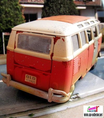 volkswagen-samba-bus-vw-combi-dans-son-jus-serie-old-friends-maisto-scale-125