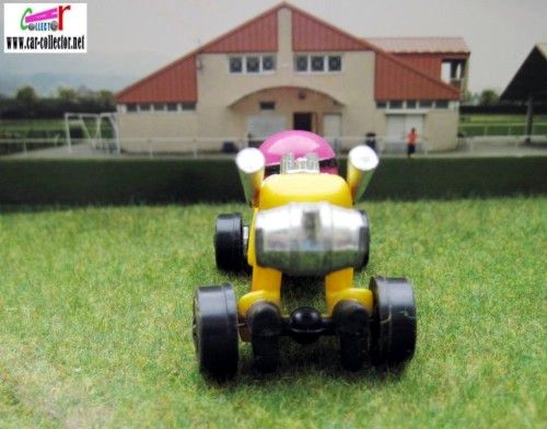 myles-ahead-farbs-series-hot-wheels