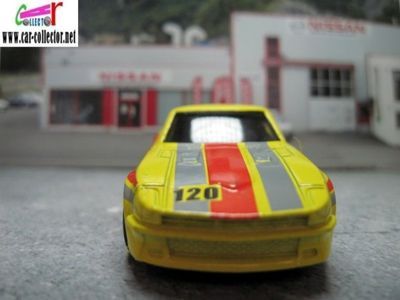 datsun-240z-yellow-hot-wheels