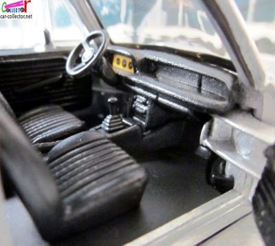 bmw-2002-tII-1972-street-classics-burago-scala-132
