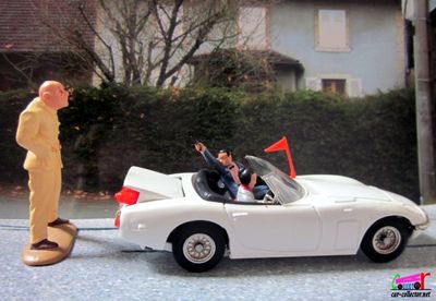 toyota-2000-gt-james-bond-007-film-on-ne-vit-que-deux-fois-corgi-ladder-143