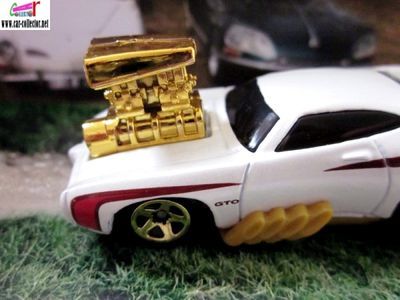 1969-pontiac-gto-the-judge-toon-d-muscle-2010-hot-wheels-tooned