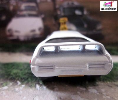 1969-pontiac-gto-the-judge-toon-d-muscle-2010-hot-wheels-tooned