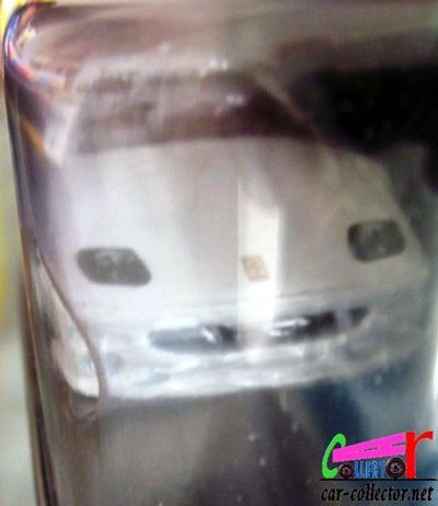ferrari-512-m-miami-vice-serie-tv-2-flics-a-miami-colin-farell-jaimie-foxx-retro-entertainment-hot-wheels
