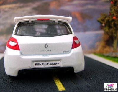renault-clio-sport-burago-scala-132