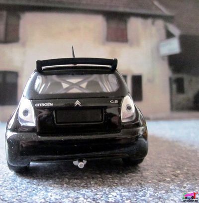 citroen-c2-noire-tuning-solido
