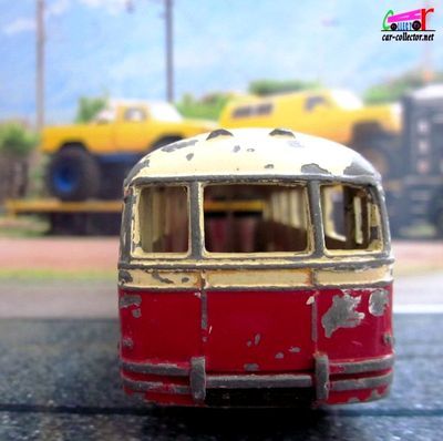 autocar-chausson-dinky-toys-autobus-chausson-meccano-france