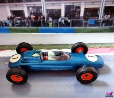 formule-1-porsche-majorette