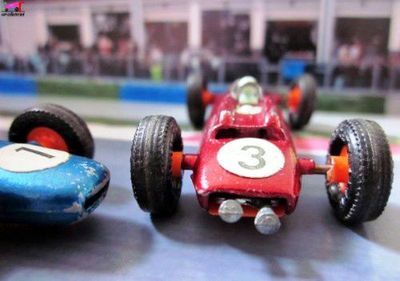 porsche-f1-majorette