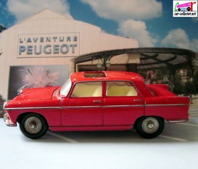 peugeot-404-berline-toit-ouvrant-dinky-toys-meccano-france