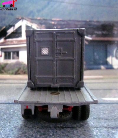 camion-berliet-glr-plateau-container-dinky-toys-meccano-france