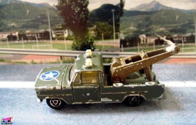 dodge-pick-up-depanneuse-majorette