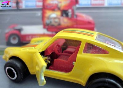 porsche-911-carrera-turbo-majorette
