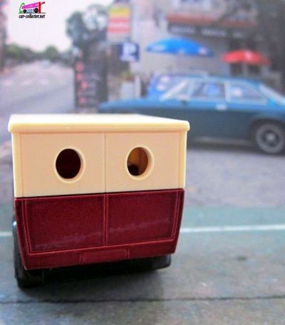 ford-model-a-tea-shop-majorette
