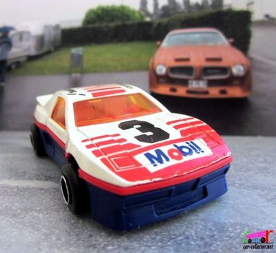 pontiac-fiero-majorette-echelle-155