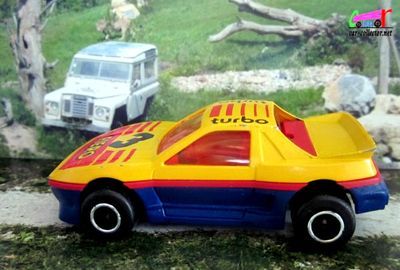 pontiac-fiero-majorette-echelle-155
