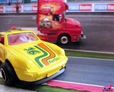 porsche-911-carrera-turbo-majorette
