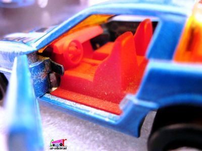 chevrolet-grand-prix-corvette-zr1-peinture-bleue-majorette