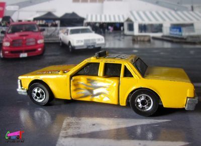 super-blaster-taxi-city-crack-ups-1985-hot-wheels