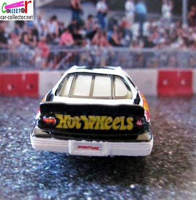 pontiac-grand-prix-stocker-kyle-petty-pro-racing-1998-the-blue-brothers-hot-wheels