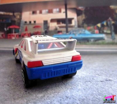 peugeot-405-t16-pioneer-majorette