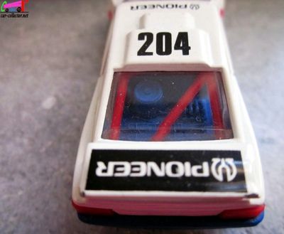 peugeot-405-t16-pioneer-majorette