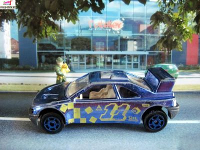 peugeot-405-turbo-16-chrome-bleu-majorette
