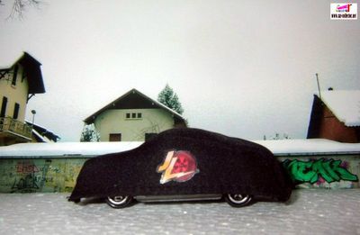 vw-karmann-avec-bache-johnny-lightning