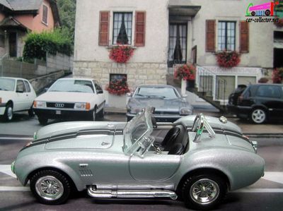 ford-shelby-ac-cobra-427-sc-cabriolet-1964-les-belles-americaines-road-signature