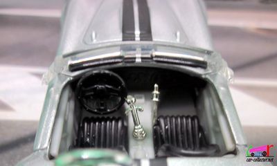 ford-shelby-ac-cobra-427-sc-cabriolet-1964-les-belles-americaines-road-signature