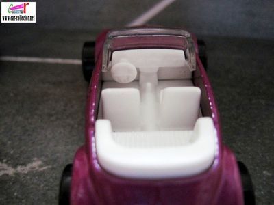 volkswagen-beetle-convertible-mystery-car-2008-hot-wheels