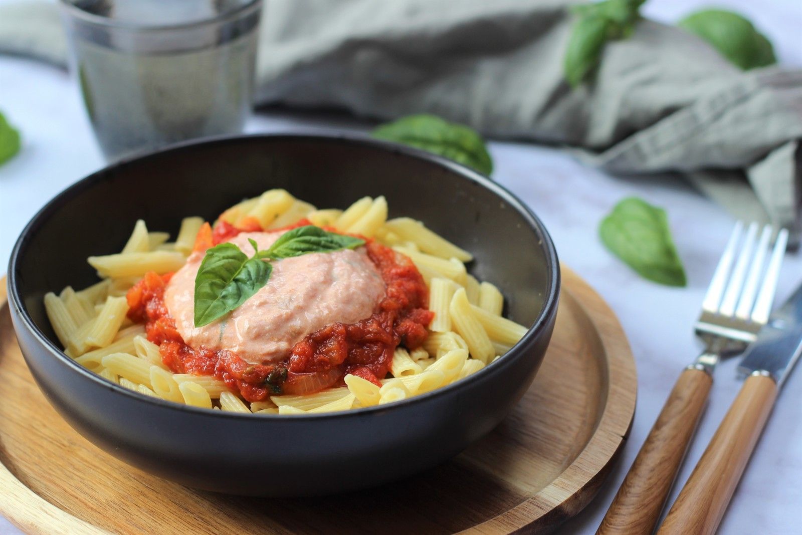 MINI PENNE TOMATE CHEVRE BASILIC 